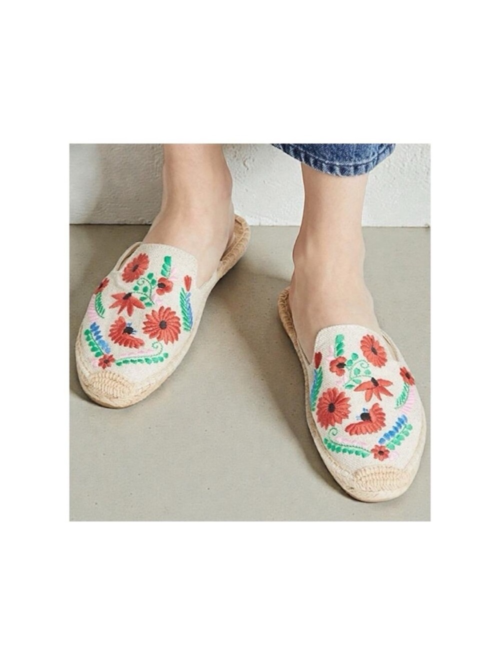 Soludos Neutral Floral Embroidered Slip-On Mules